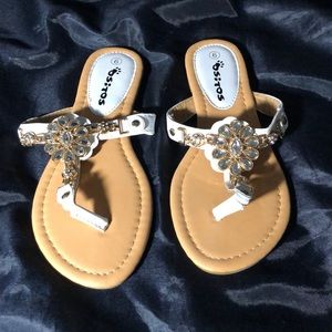women’s sandals